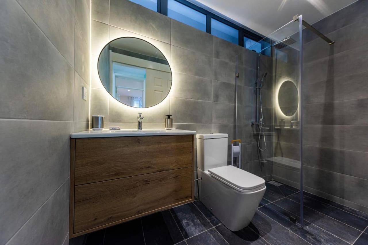 Luxury Modern Apartment - Excellent Location 50M From The Beach, Restaurants, Bars, Shops Flic-en-Flacq Eksteriør billede